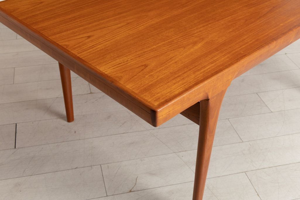 Midcentury Danish Extending Dining Table In Teak By Kofod Larsen For Faarup Mobelfabrik C.1965 photo 1951.0