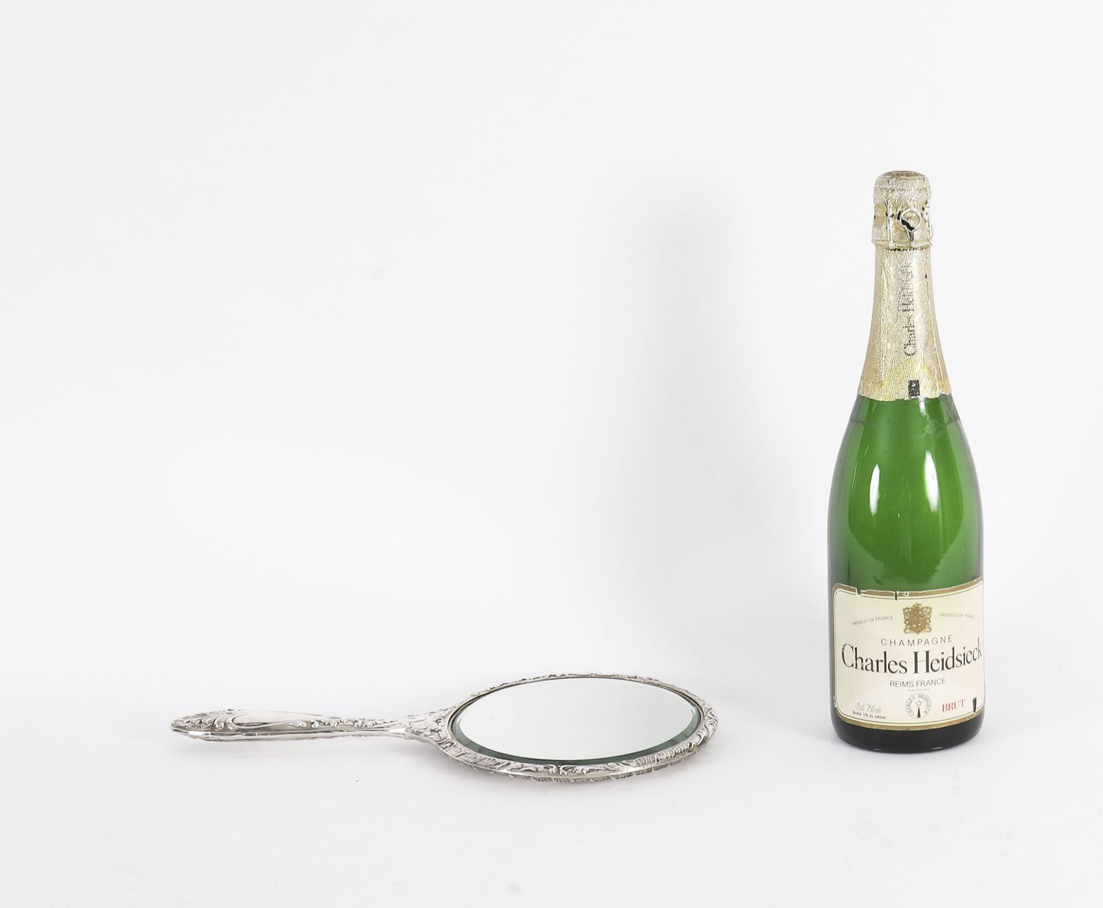 photo vinterior Antique Sterling Silver Cherubs Hand Mirror S Blanckensee & Son Birmingham 1912