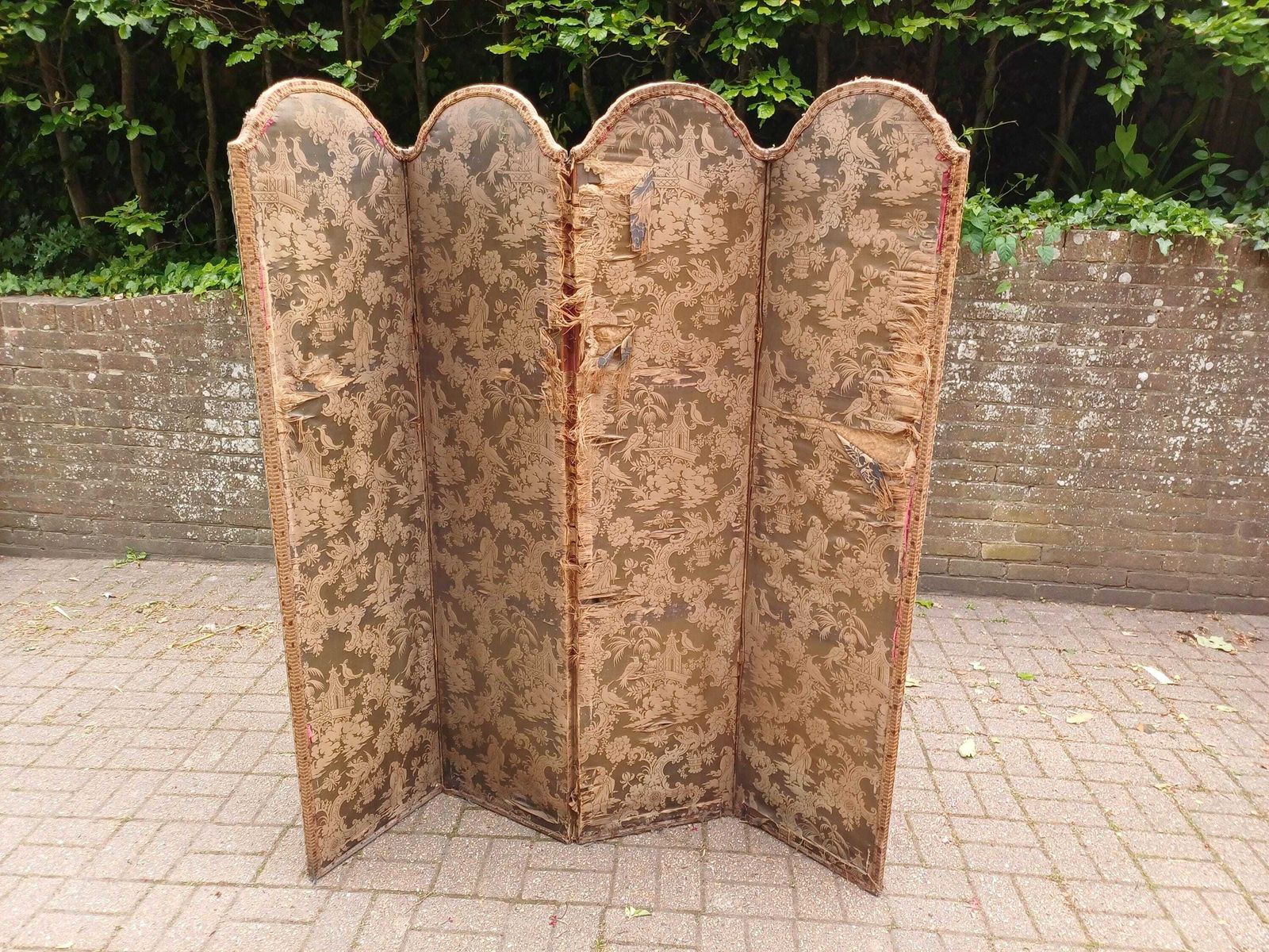Antique Victorian Chinoiserie Folding Screen Room Divider Bohemian Vanity Screen Oriental Fabric Panels Free Hand Delivery photo 350.0