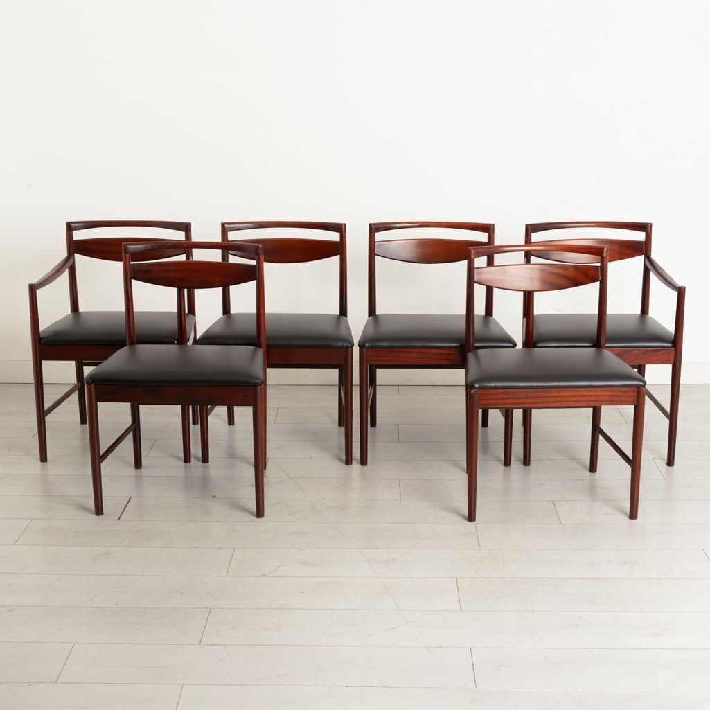 photo furniture Midcentury Dining Table & 6 Chairs In Rosewood By McIntosh, Scotland C.1971 Midcentury Dining Ta.