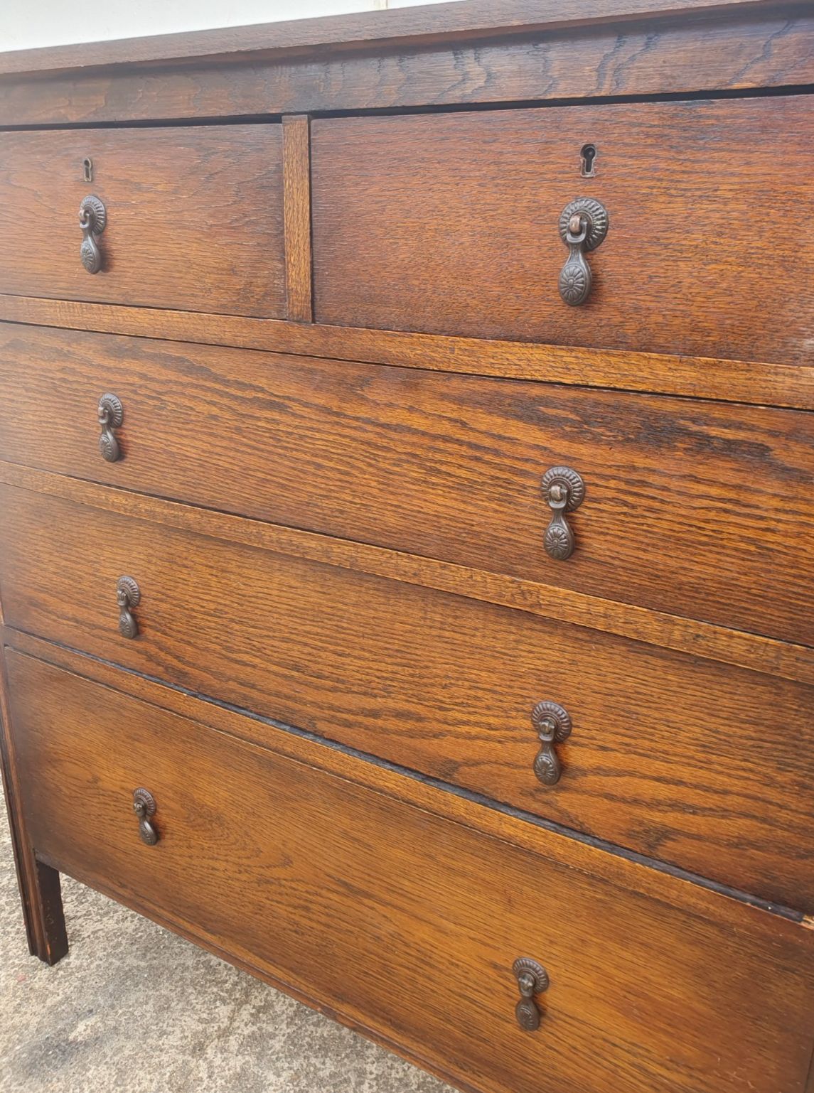 Early 20th Century Arts And Crafts Oak Chest Of Drawers photo Furniture