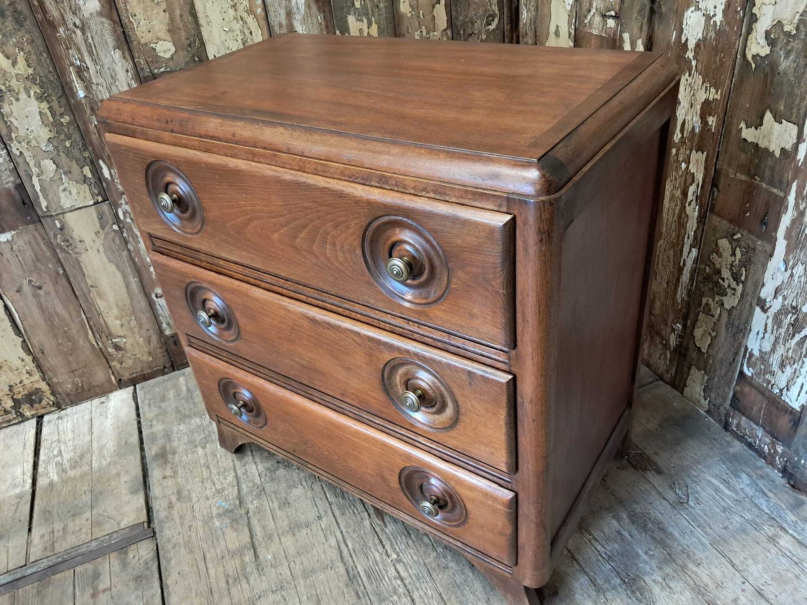 photo for sale Chest Of Drawers