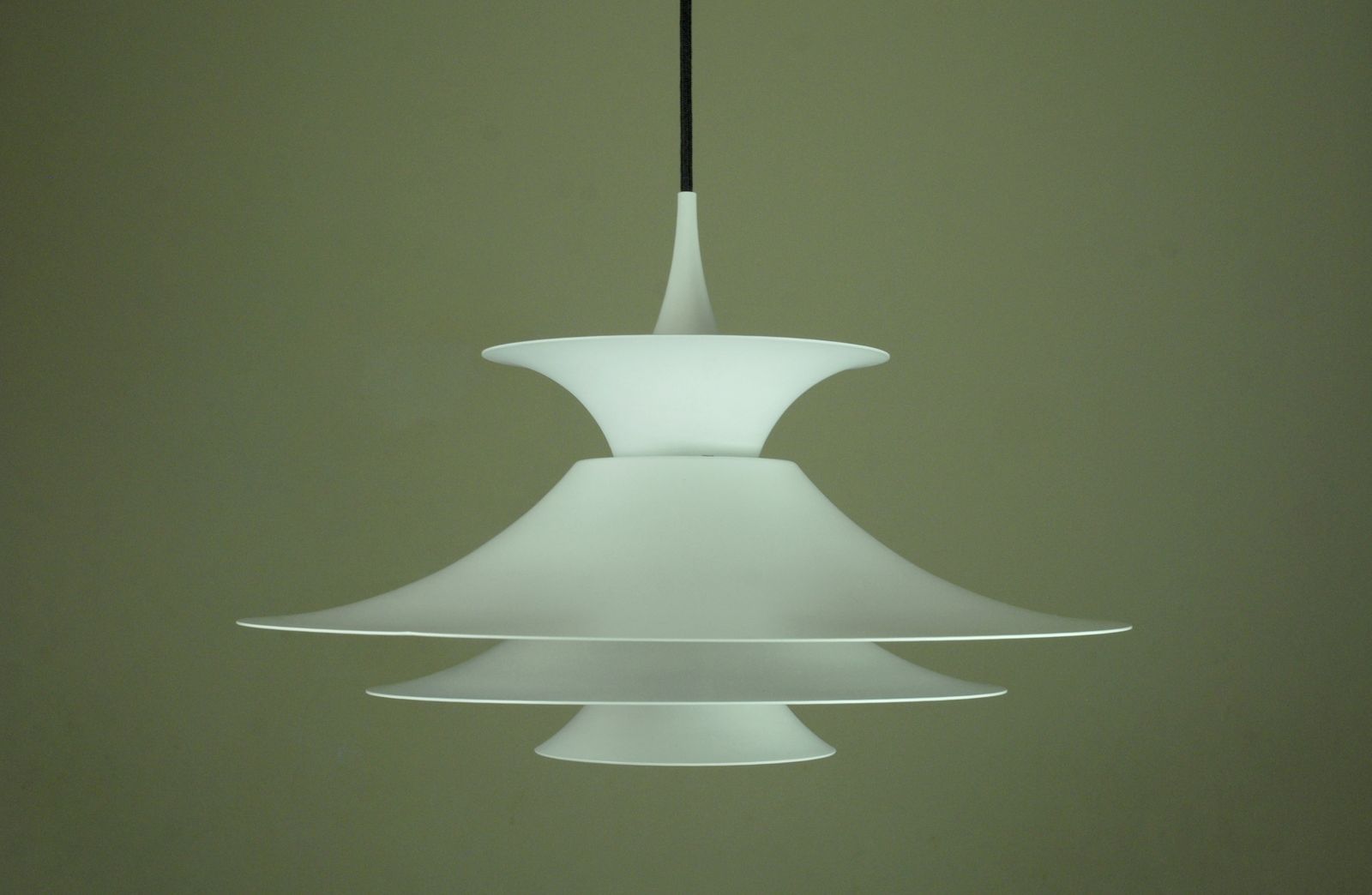 White Radius 1 Pendant Lamp By Eric Baslev For Fog And Mørup, 1960s photo furniture