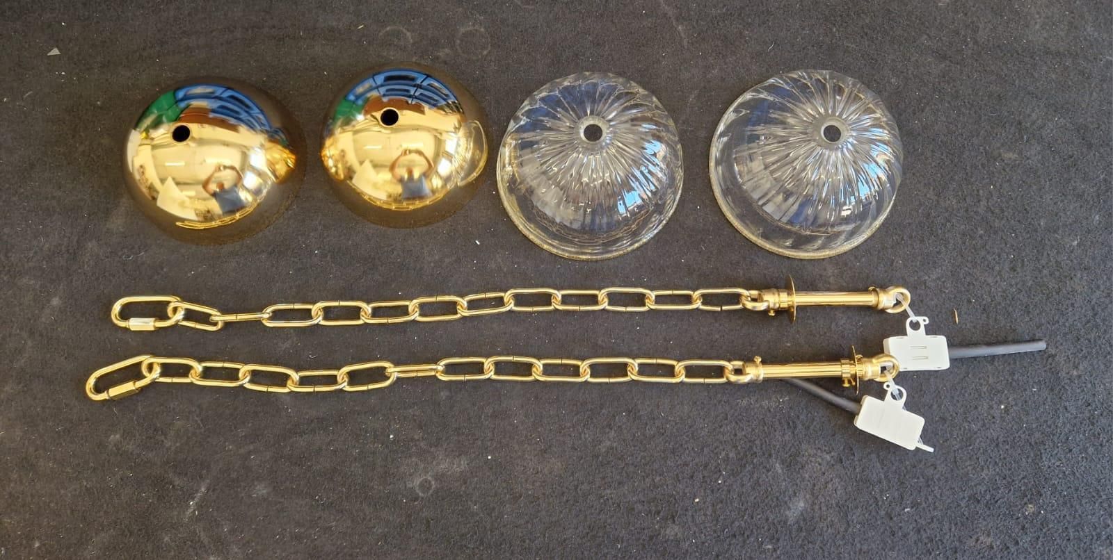 Venetian Transparent And Gold Murano Glass Chandelier With Flowers And Leaves. photo vinterior