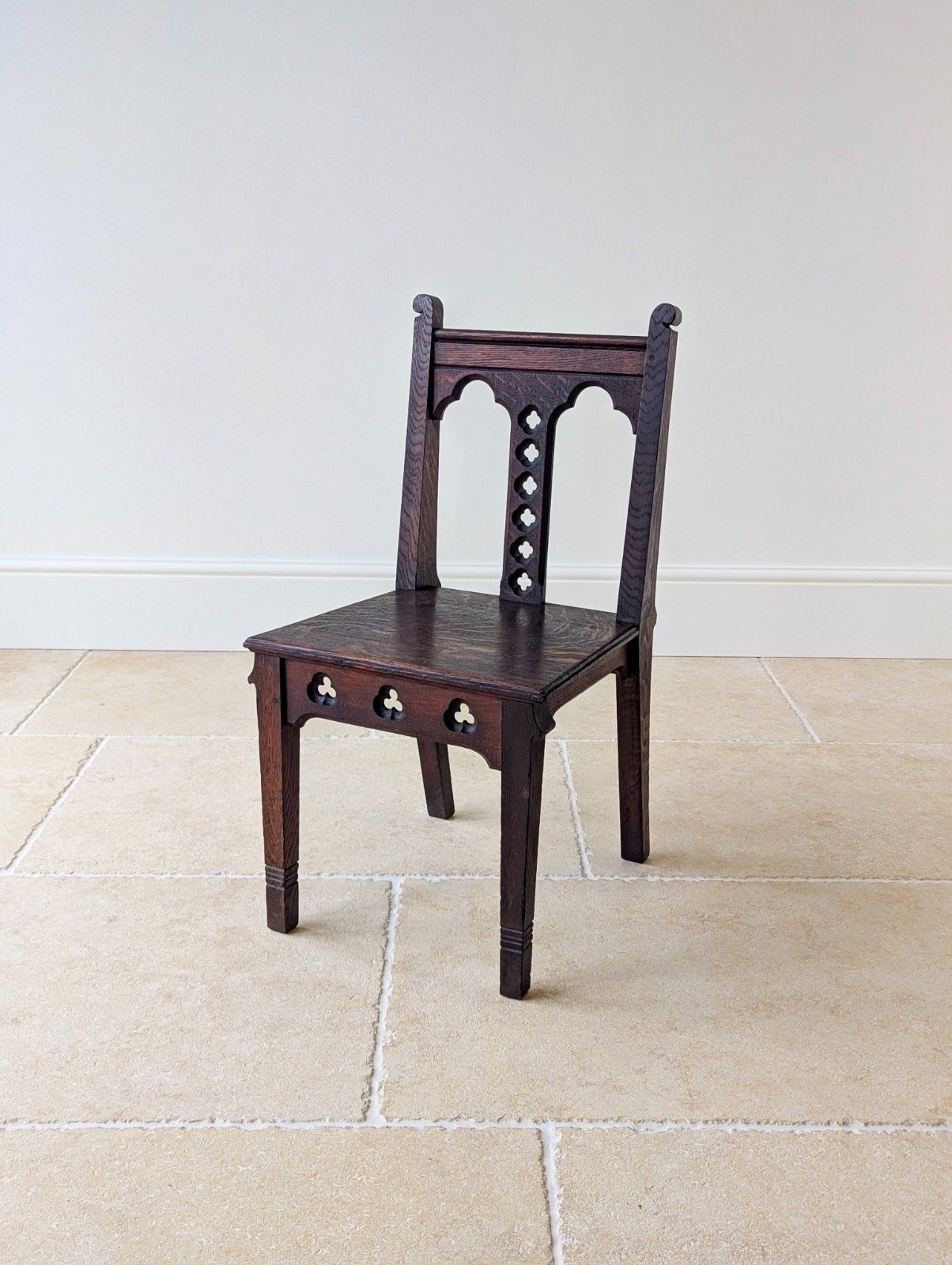 photo vinterior Antique Edwardian Gothic Revival Oak Church Chairs C.1911
