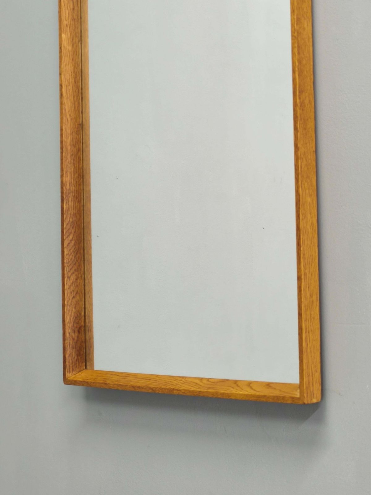 Deense minimalistische wandspiegel met massief eikenhouten lijst, jaren 1960 photo 378.0