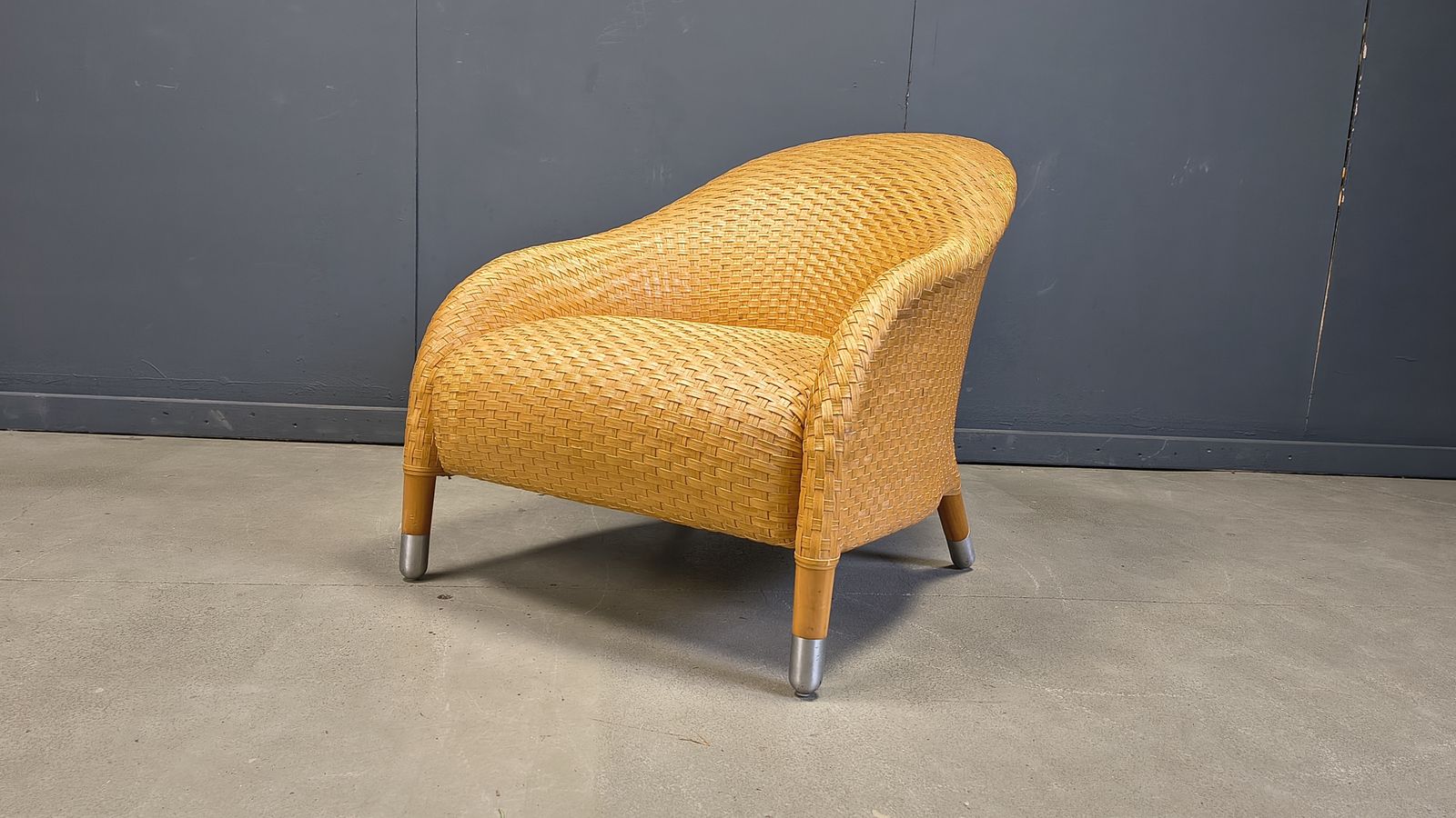 Antonio Citterio Braided Leather Armchair, 1980s photo vinterior