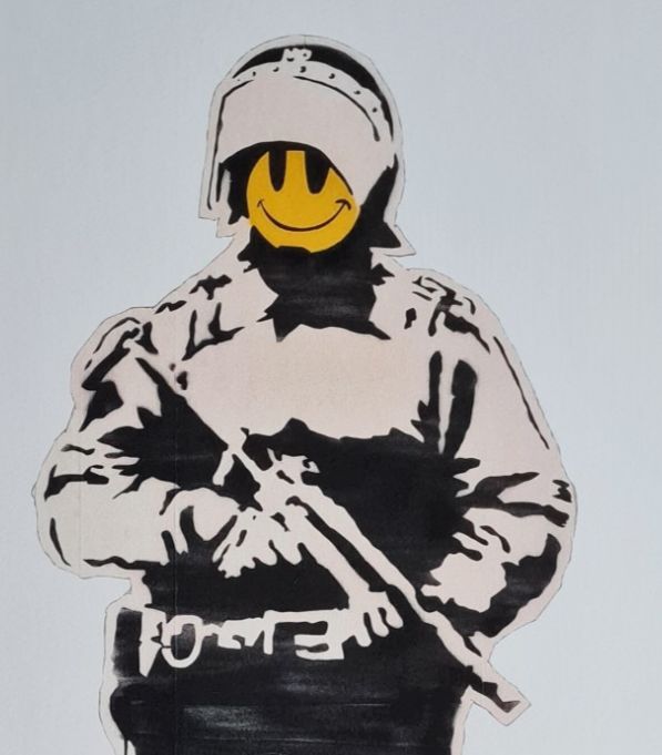 Banksy * Smiling Cop * 50 X 40 Cm * Lithografie * Kunstdruck *Limitiert # 30/600 photo for sale
