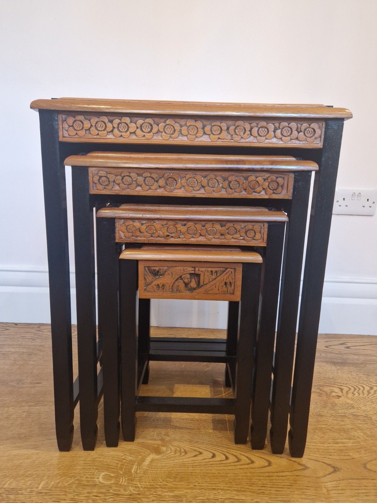 photo vinterior Vintage Chinese Camphor Wood Nest Of 4 Tables | Hand Carved Solid Wood