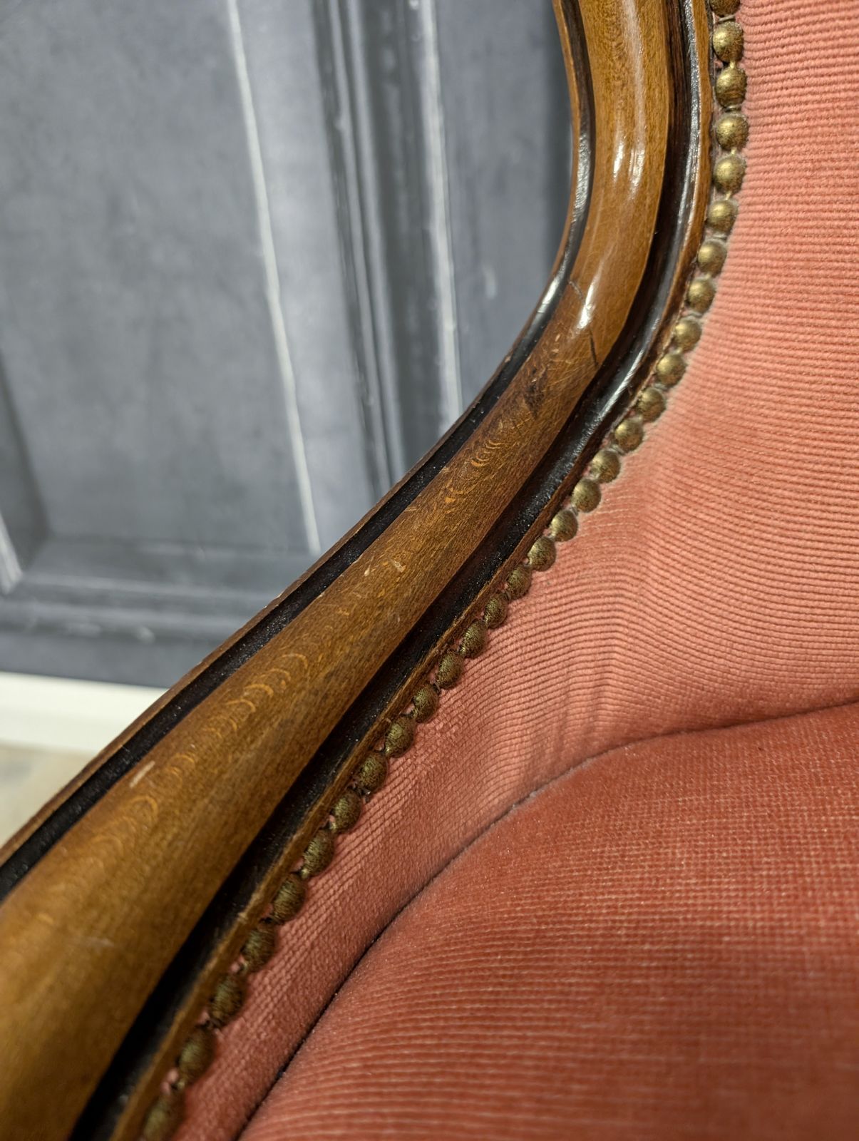 Victorian Mahogany Spoon Back Ladies Chair, Deep Buttoned Pink Upholstery, Circa 1870 photo vinterior