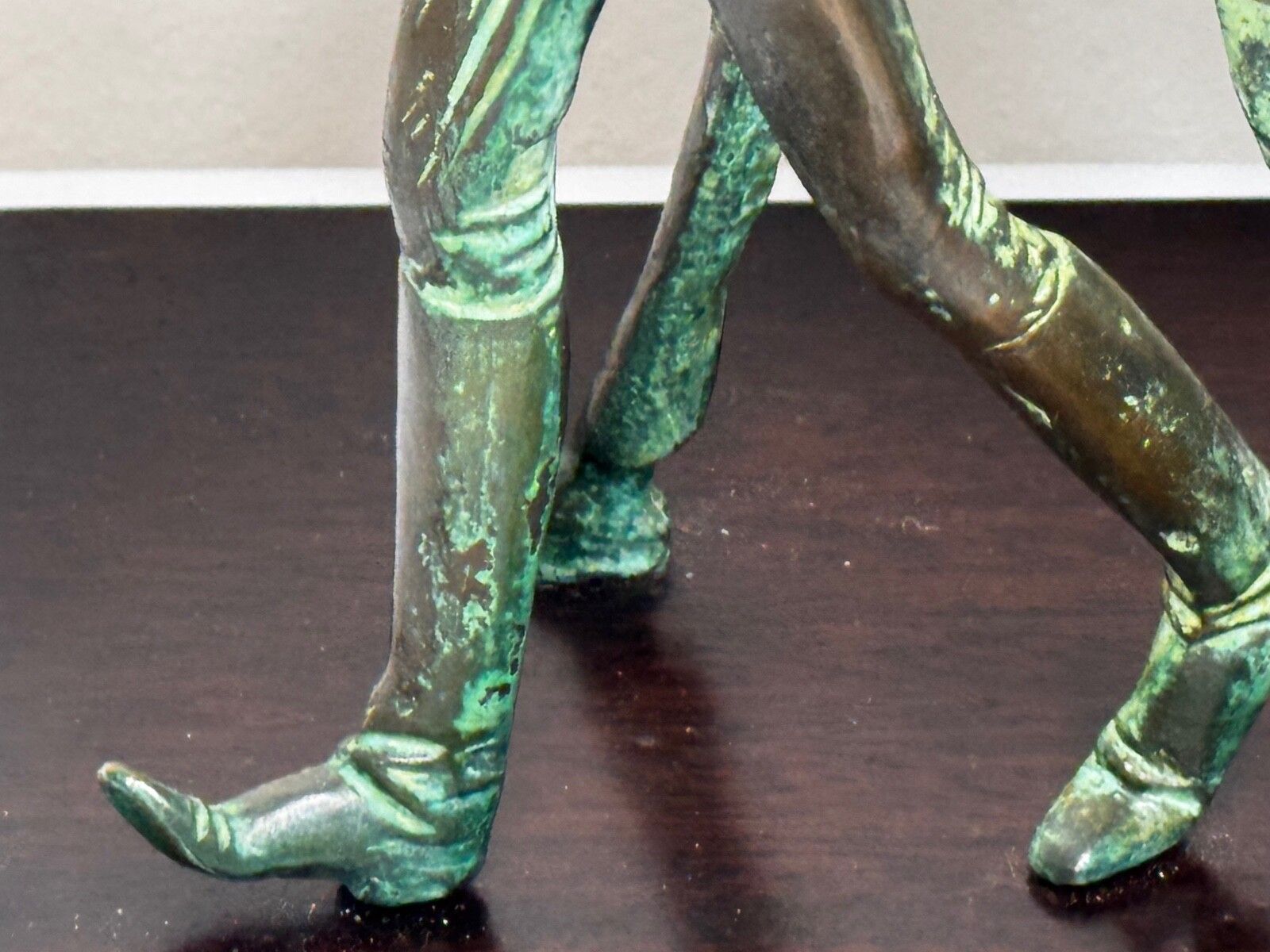 photo vinterior Bronze Race Horse & Jockey Group With Stable Hands Sculpture Attributed Carybé