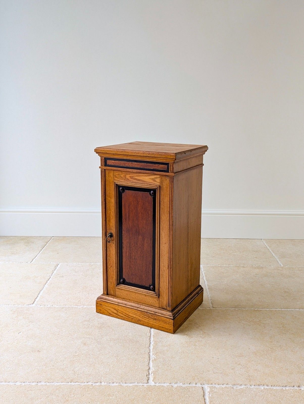 Antique Victorian Oak Aesthetic Movement Bedside Cabinet C.1890
