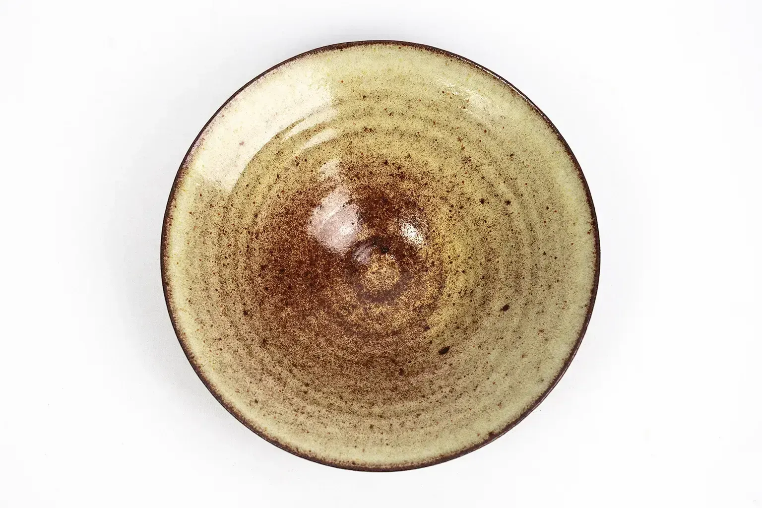 Gedraaide stoneware schaal, Accolay Pottery, Yonne, ca. 1950–1970 photo Woonaccessoires
