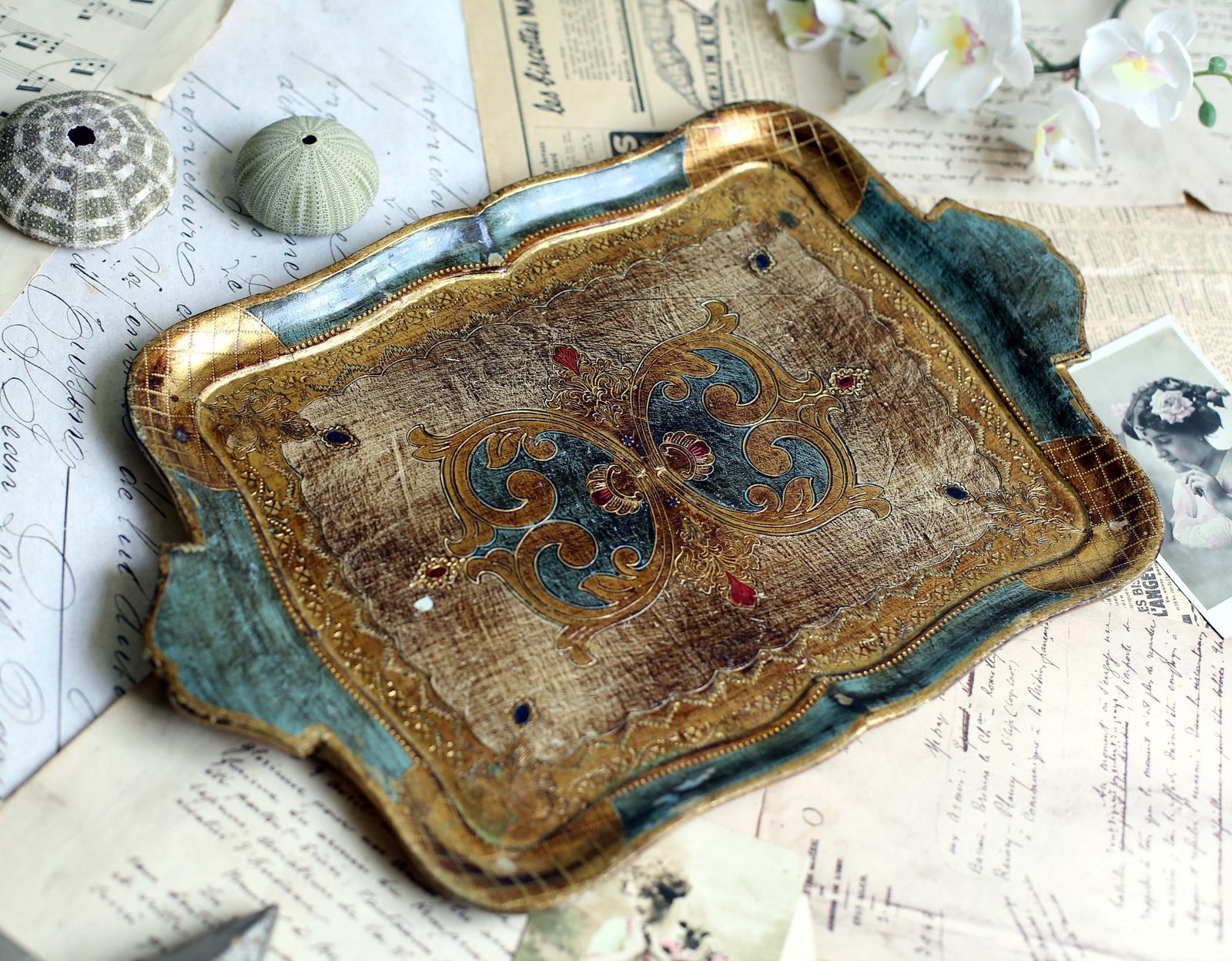 Florentine Tray Italian Blue & Gold Drinks Tray Vintage Barware Hollywood Regency Italian Serving Platter photo furniture