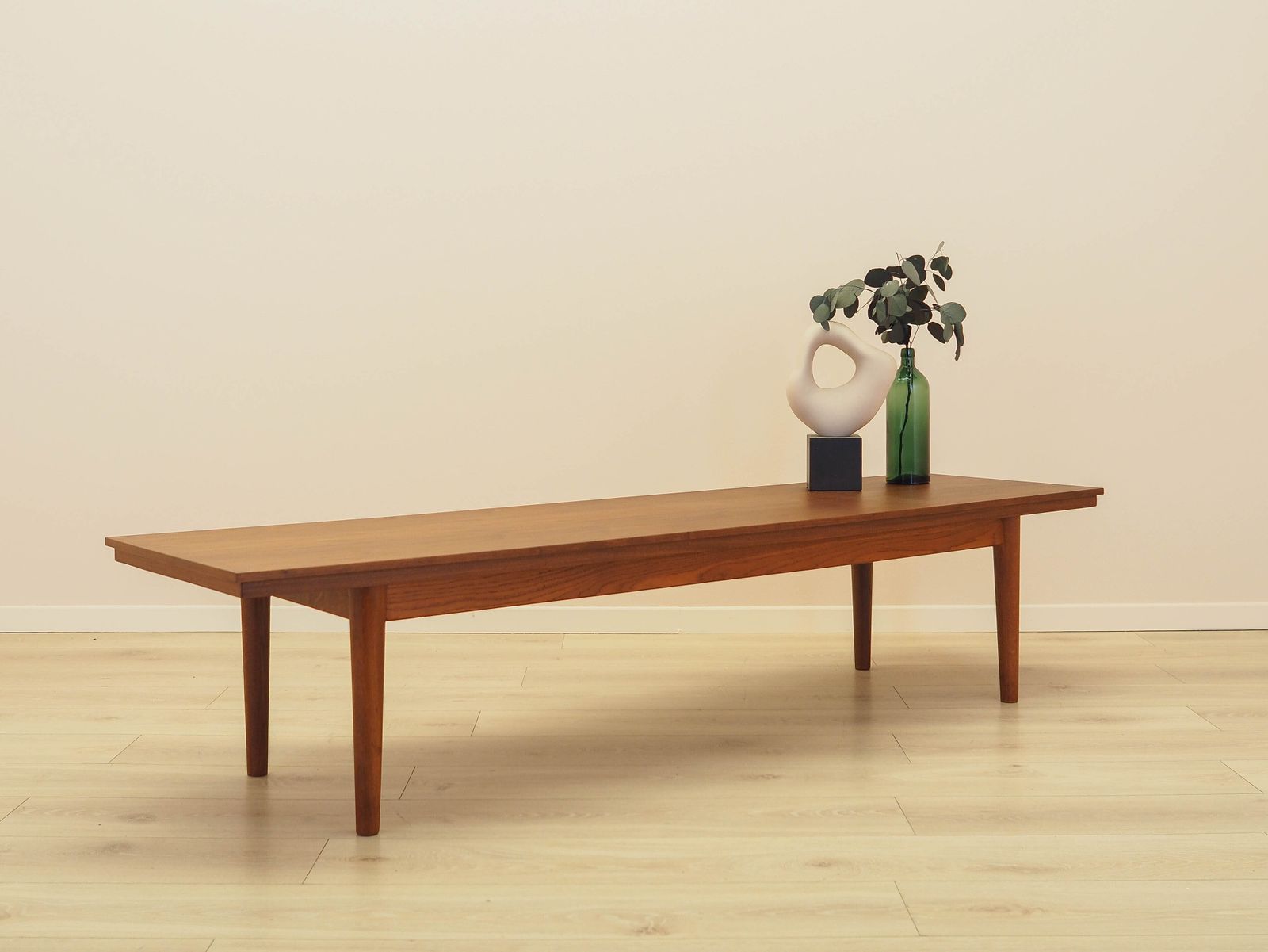 Lowboard, Deens design, jaren 1970, gemaakt in Denemarken photo Meubels