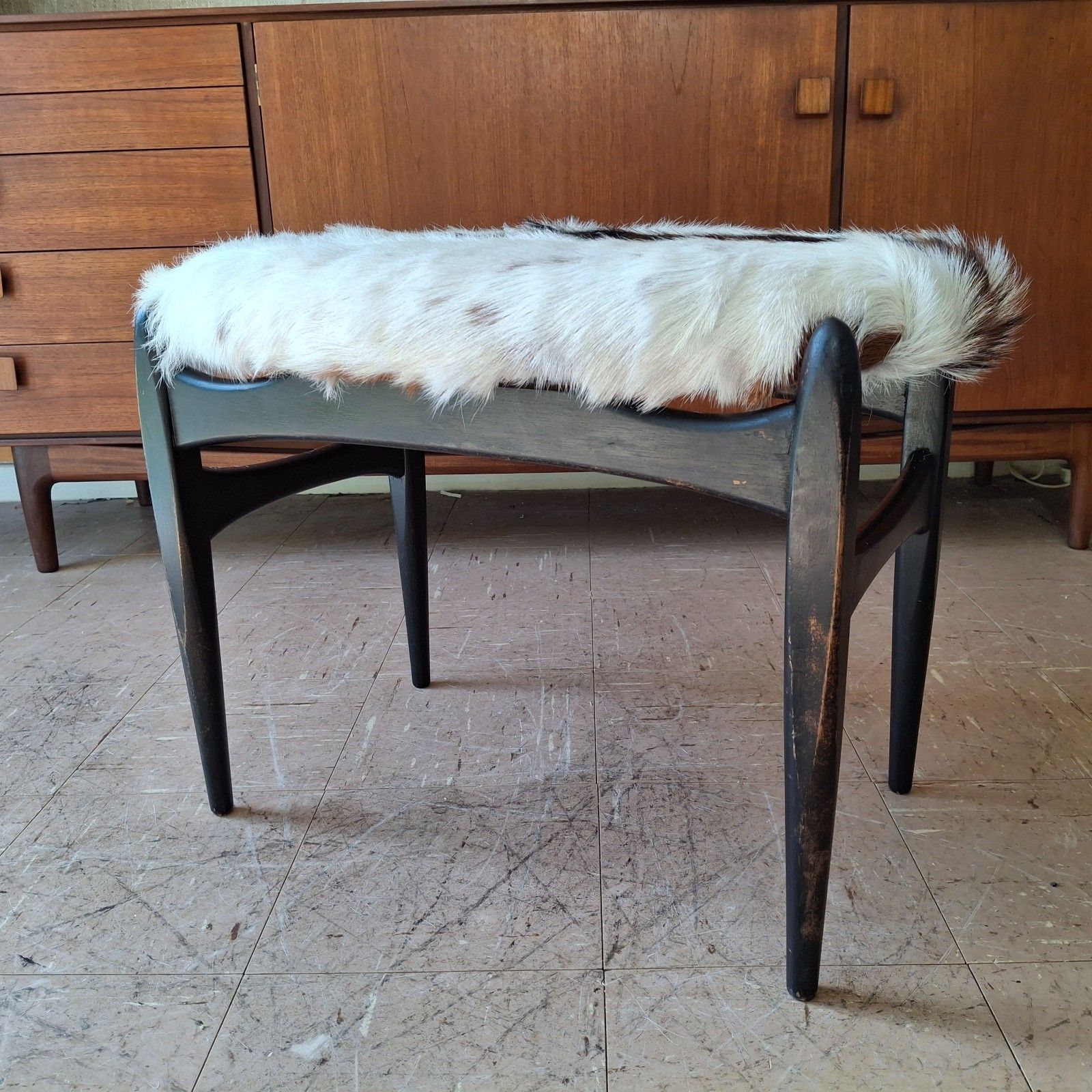 Fab Vintage Mid Century Elliotts Of Newbury Teak Dressing Table Stool Goatskin photo Furniture