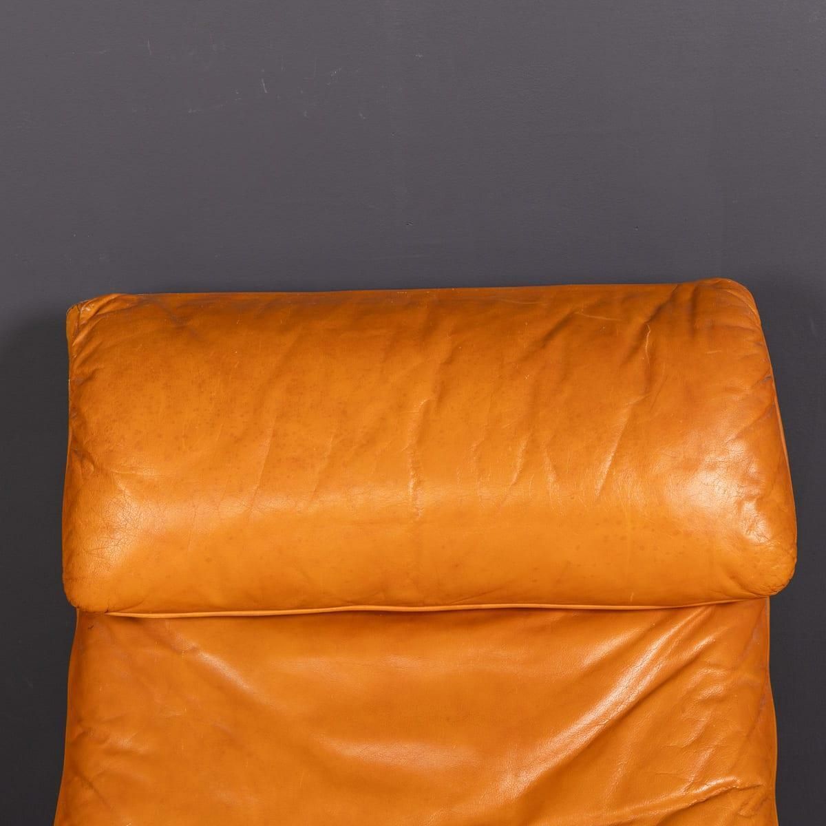 20thc Italian Periplo Leather Chaise Longue By Tarcisio Colzani For Mobil Girgi photo vintage