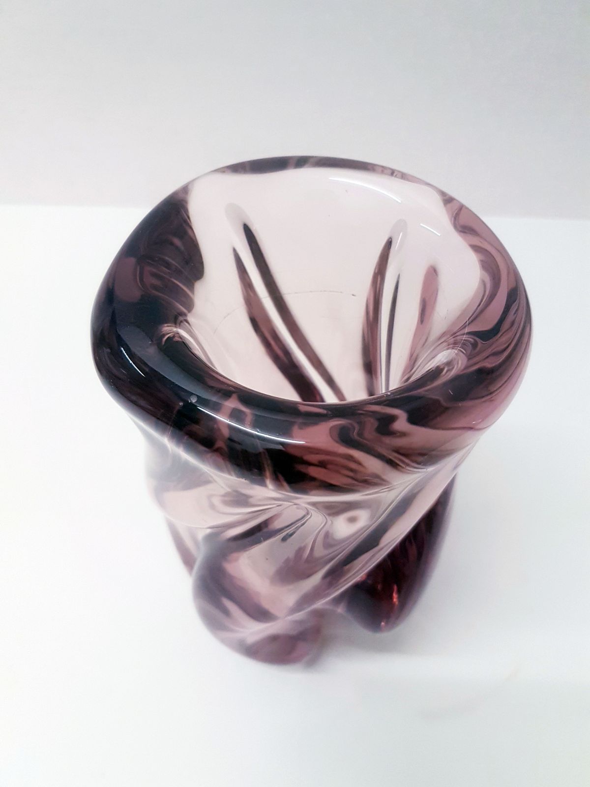 Vaas "Lilac" van ontwerper Joseph Hospodka photo Woonaccessoires