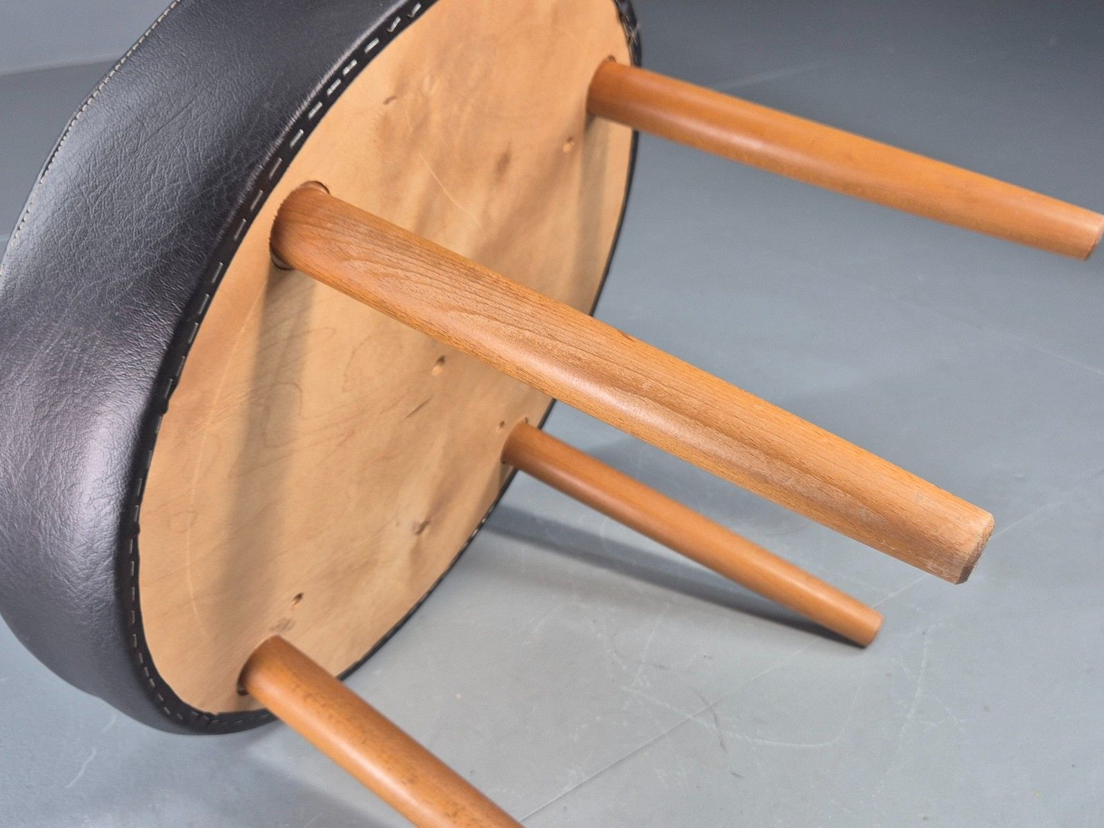 Furniture Vintage Danish Mid Century Footstool Black Vinyl Round Beech Legs Retro Eb12092 photo