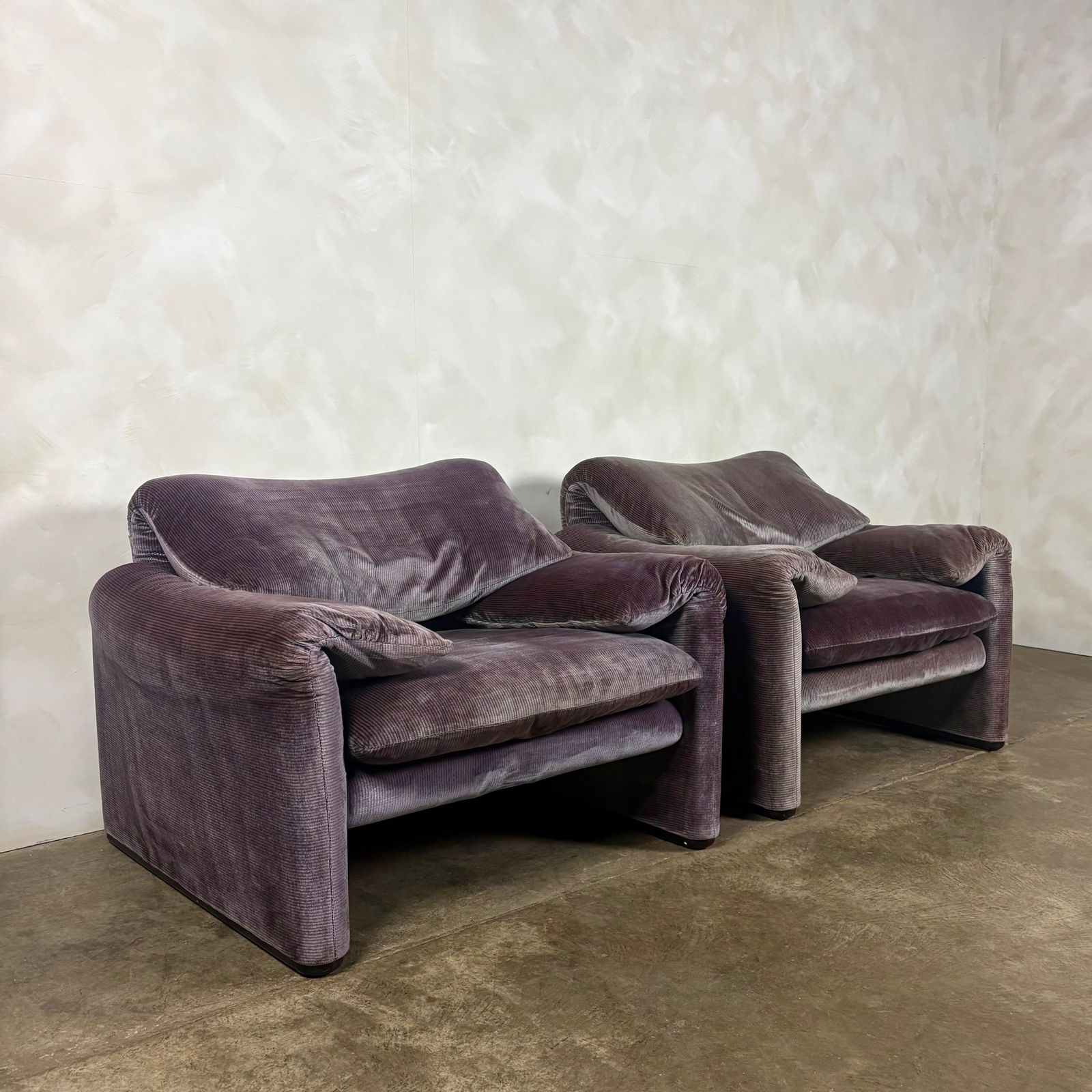 Maralunga Purple Blue Armchair By Vico Magistretti For Cassina 1979 Mid Century Retro Mcm photo Furniture