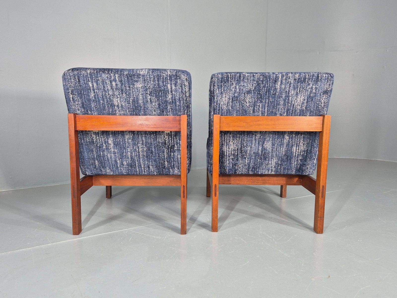 photo for sale 2 Vintage Lounge Chairs 1960s Mid Century Design Teak Frame Guy Rogers Eb11848