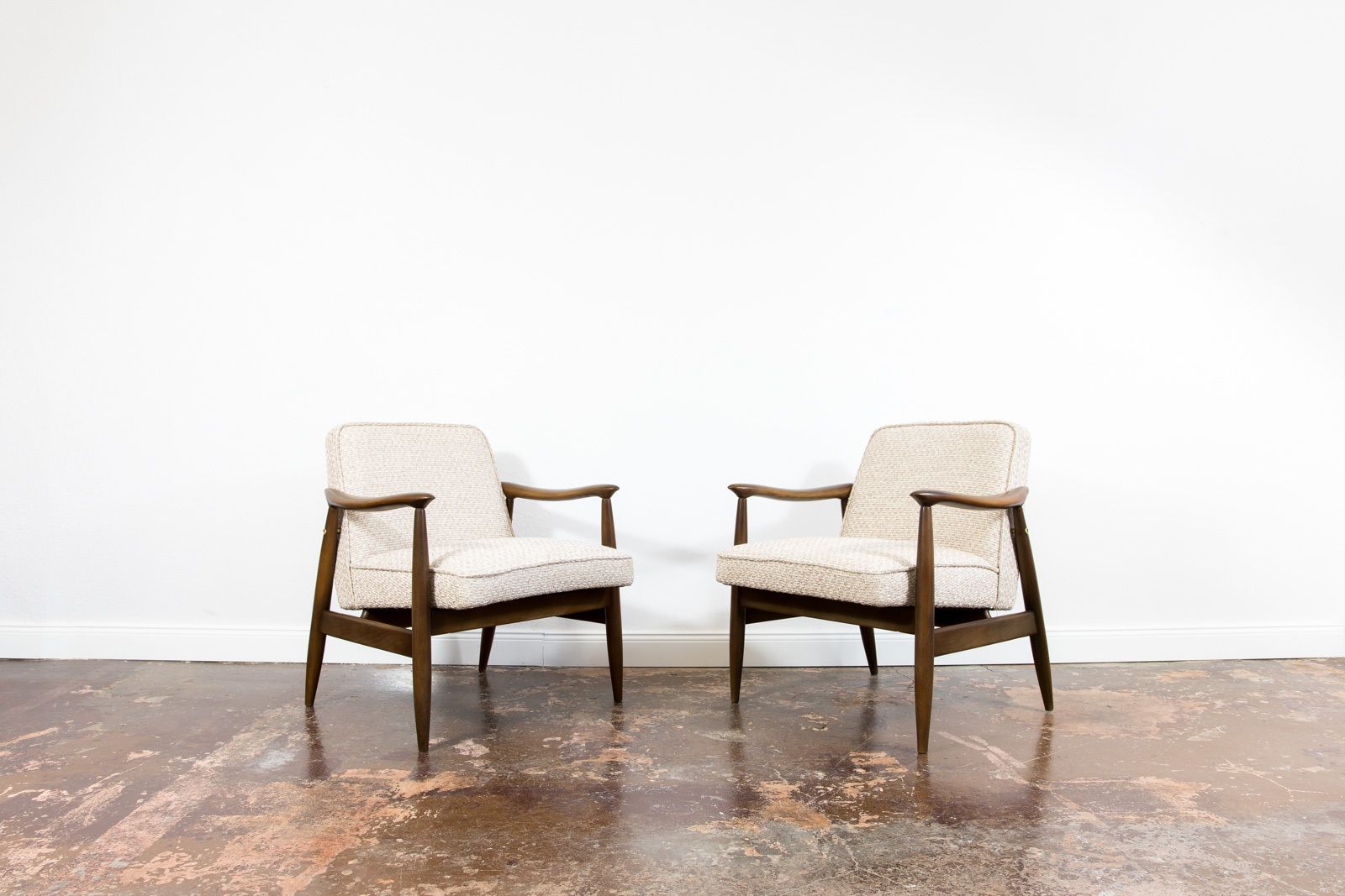 Mid Century Armchairs By Juliusz Kędziorek, Poland, 1960s, Set Of 2 photo vinterior