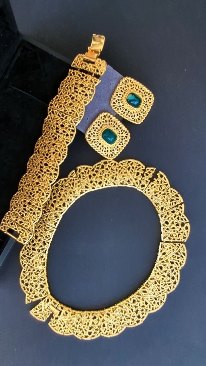 Rare Vtg Givenchy Les Bernard Runway Parure Green Cabochon Gold Necklace Bracele