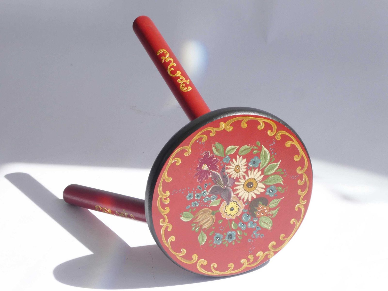 Vintage Round Hand Painted Red Stool, Wooden Dutch Folk Art Tripod Plant Stand photo 157.0