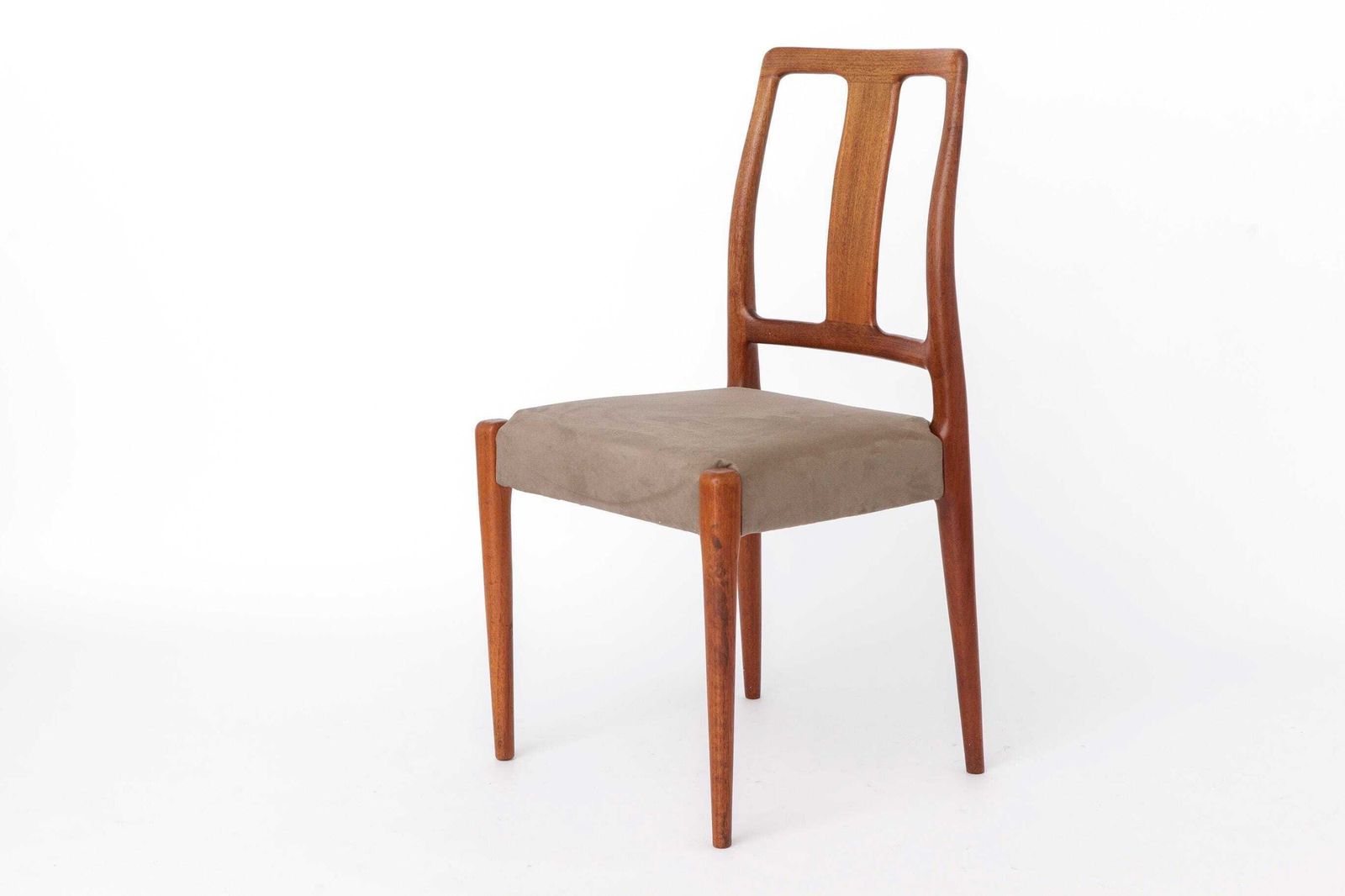Set Of 4 Vintage D Scan Dining Chairs, Singapore 1960s, Danish Modern Mid Century Chairs, Newly Upholstered Hardwood Dining Chairs photo Furniture
