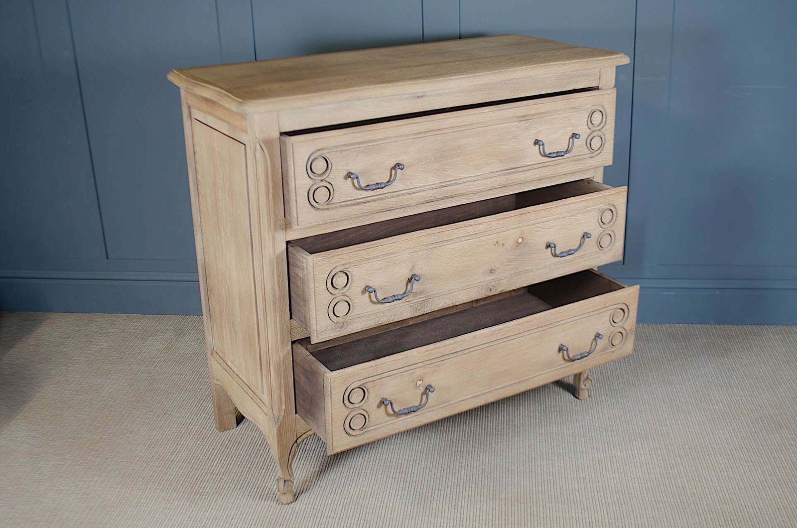 Antique Stripped French Light Oak Chest Of Drawers With Iron Handles & Carved Detail photo vinterior