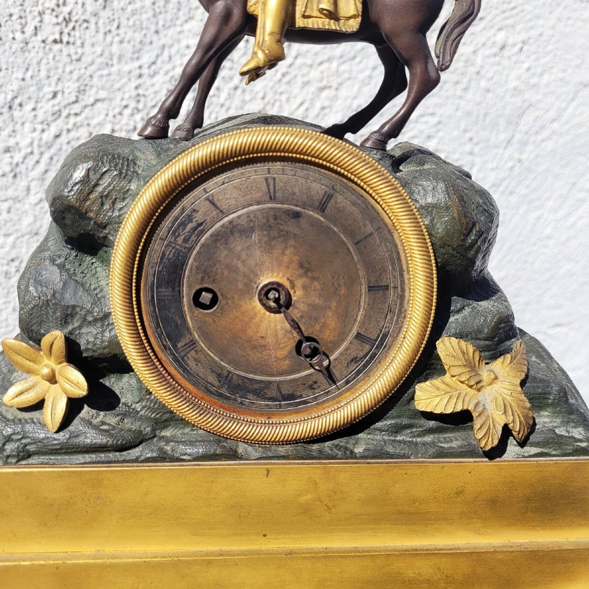 Pendule en bronze à double patine, Napoléon à cheval, H. 40 cm, XIXe siècle photo Décoration