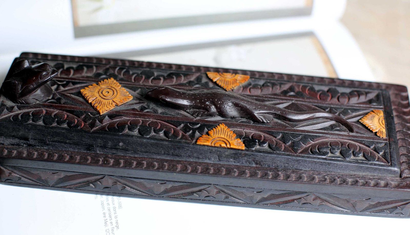 photo furniture Vintage Balinese Chopstick Set Wooden Box Carved Frog & Lizard Indonesian