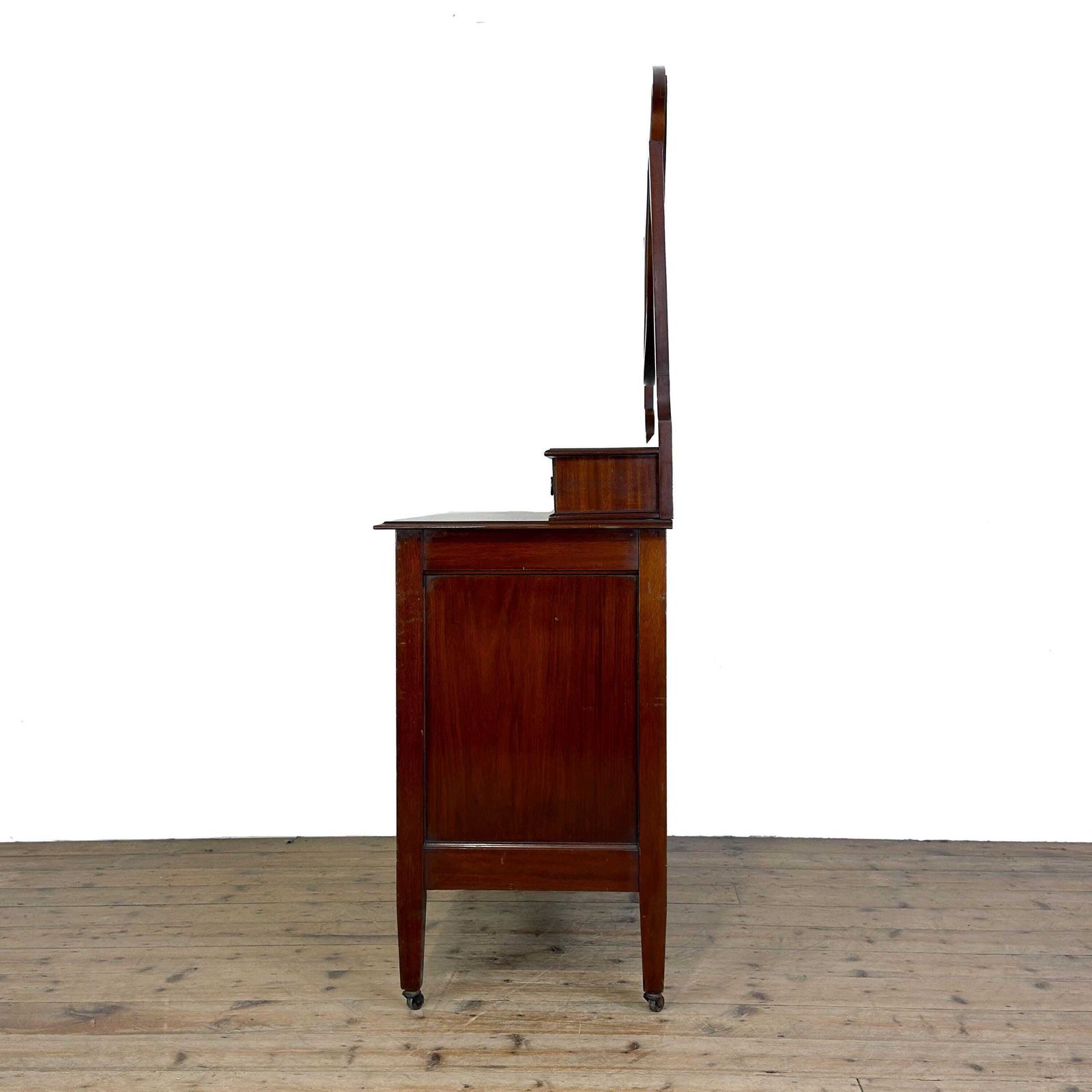 Antique Edwardian Mahogany Dressing Table | Dressing Room Furniture | Antique Storage | Dresser Tables photo for sale