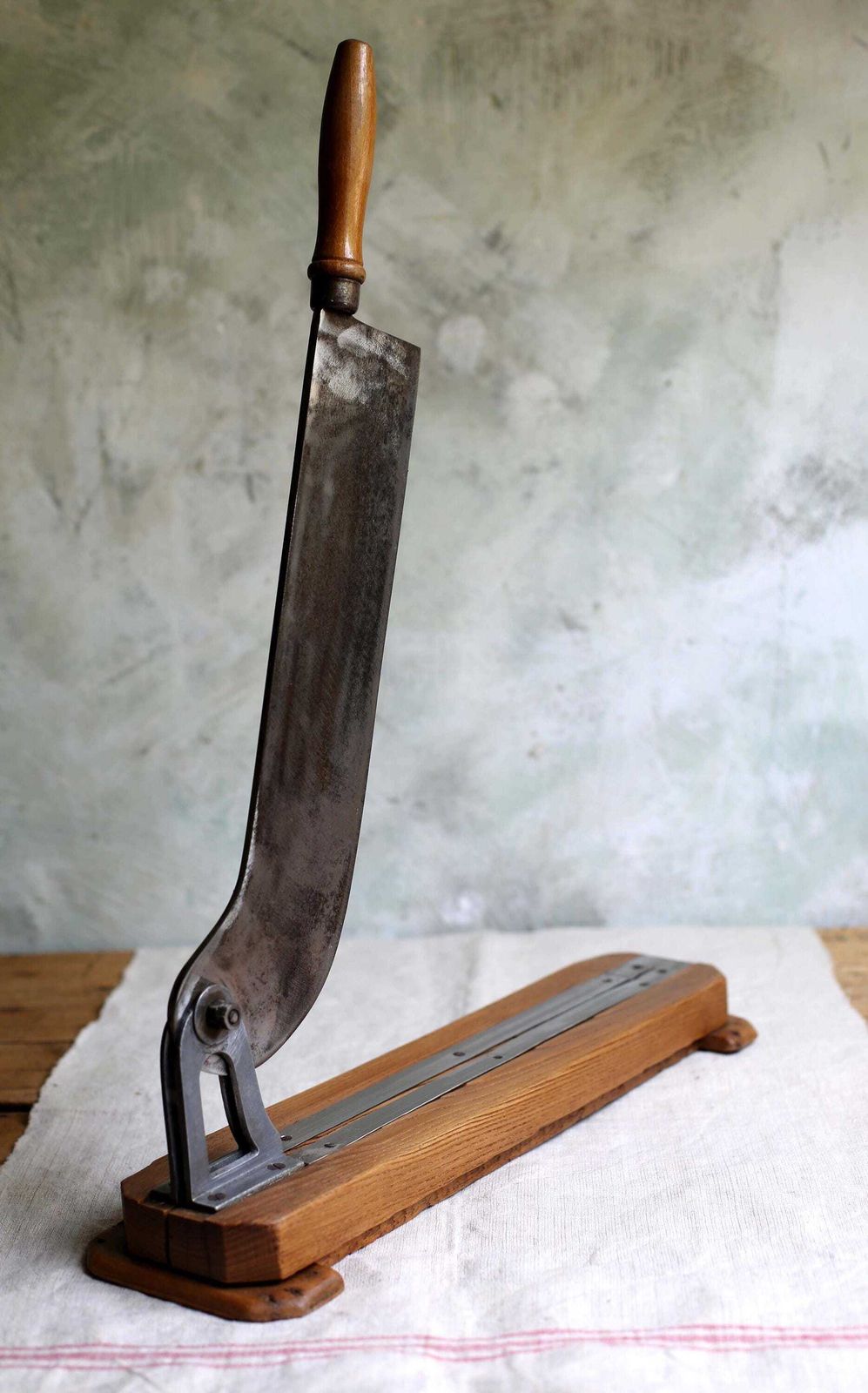 Antique French Wooden Bread/Cutting Board Large Hinged Bread Knife Guillotine Professional Restaurant Boulangerie photo furniture