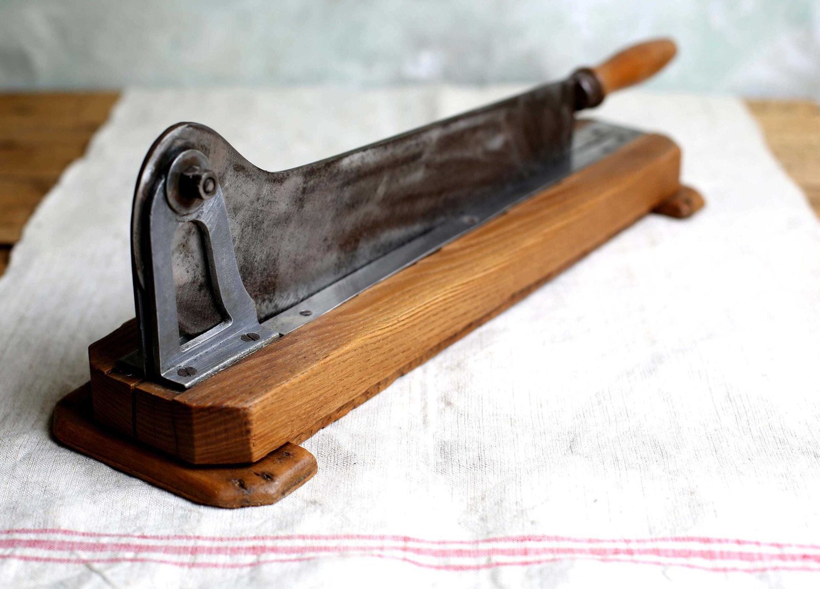 Antique French Wooden Bread/Cutting Board Large Hinged Bread Knife Guillotine Professional Restaurant Boulangerie photo vintage