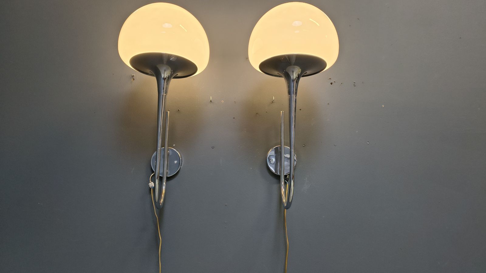 Mid Century Italian Wall Lamps By Goffredo Reggiani For Reggiani  Set Of 2 photo for sale