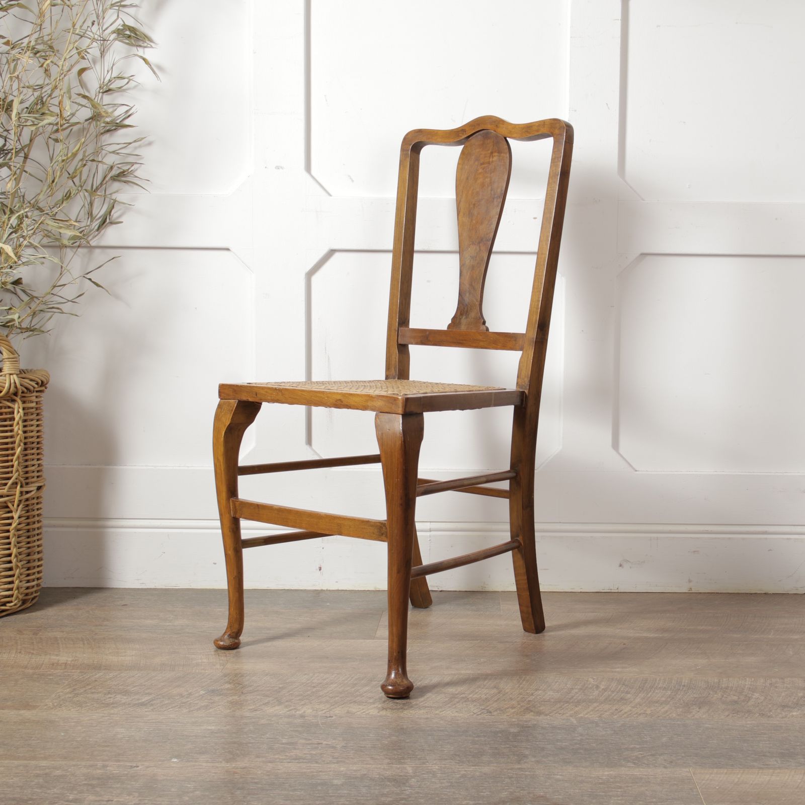 Furniture Early 20th Century Rattan Luggage Stand (Walnut) photo