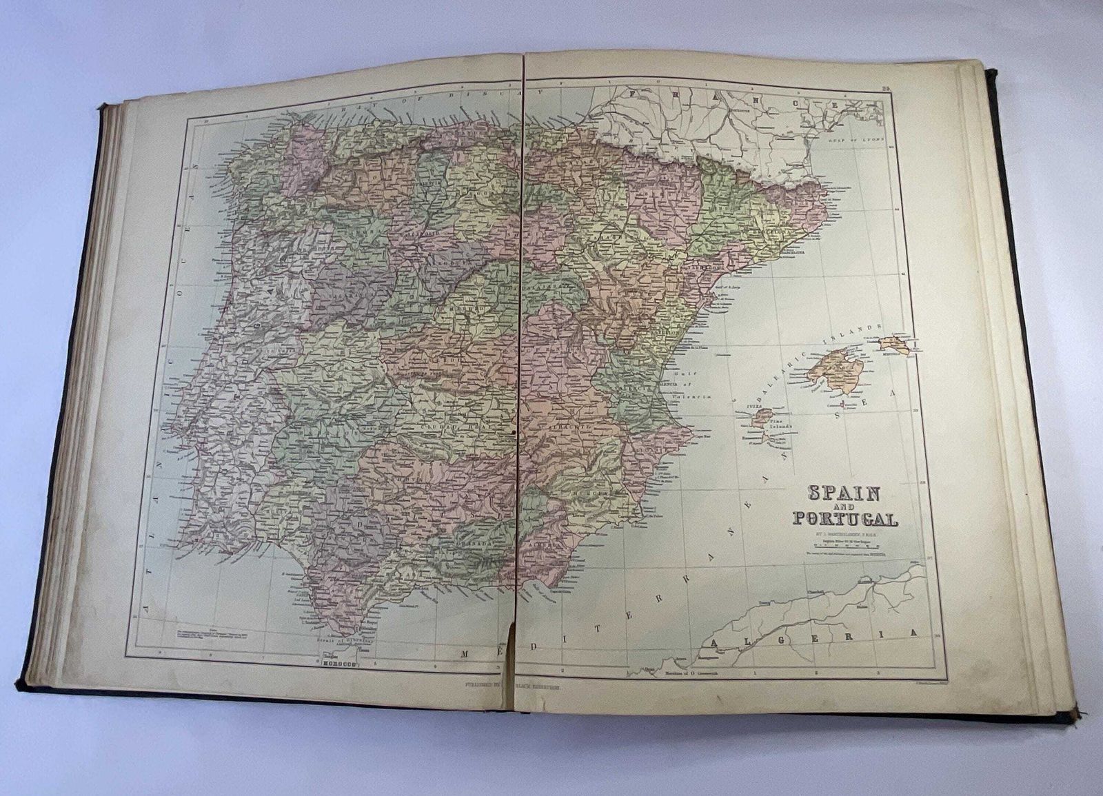 photo vintage Rare 1884 Elephant Folio Black’s General Atlas – Hms Crocodile Royal Navy Provenance (1891)