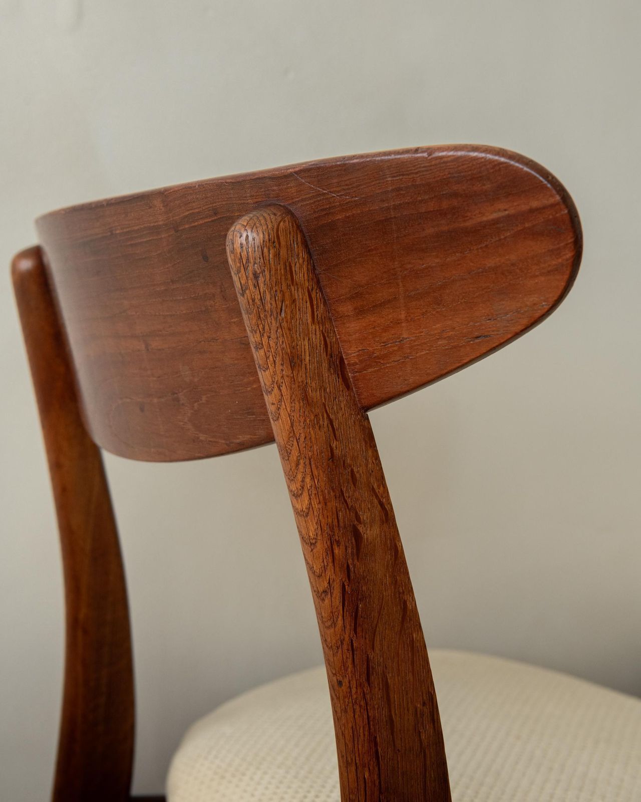 photo for sale Ch30 Dining Chairs By Hans J. Wegner For Carl Hansen & Søn, 1950s, Set Of 4