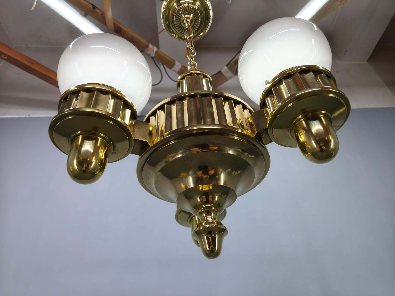 Art Deco Messing en Opaalglaze Hanglamp, Tsjecho-Slowakije photo Verlichting