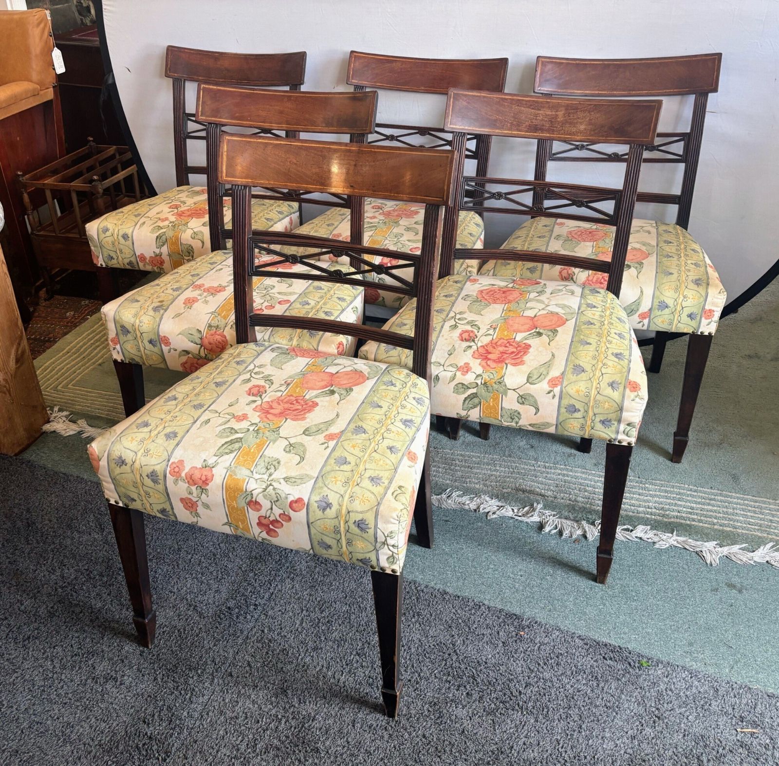 photo furniture Set Of Six Early 19th Century Mahogany Dining Chairs