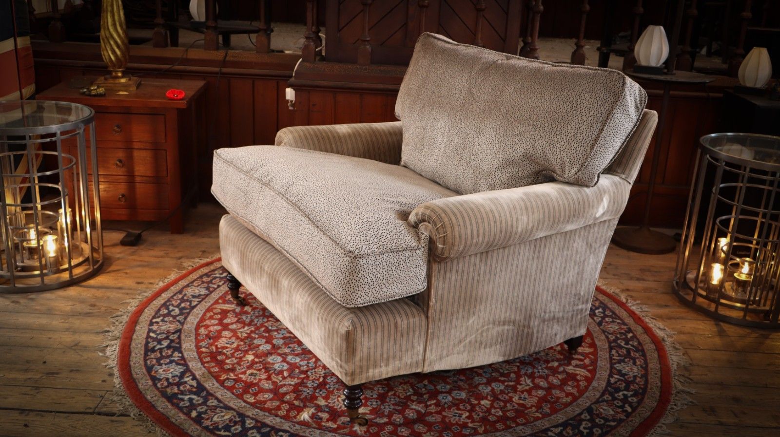photo vinterior Super George Smith Short Scroll Arm Signature Cushion Back Snuggler Armchair 🚚