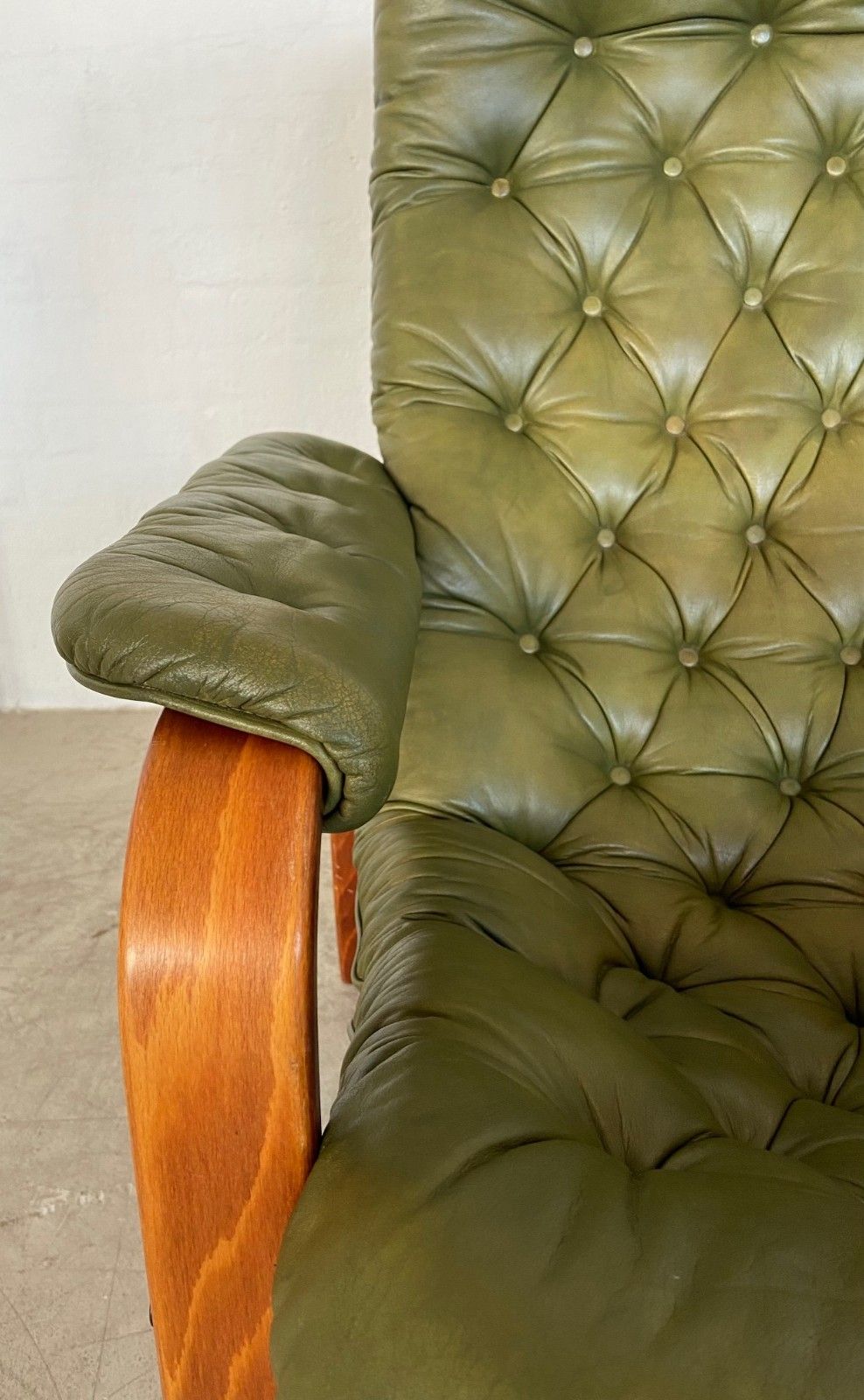 Vintage Swedish Gote Møbler Olive Green Leather Lounge Chair  1970,S photo vinterior
