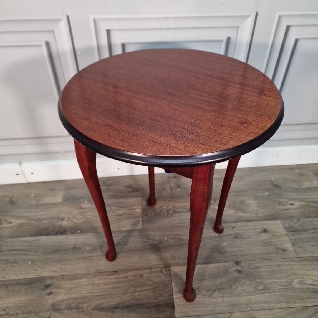 Vintage Mahogany Side Table Round Queen Anne Antique Style Wine Lamp Vintage photo for sale