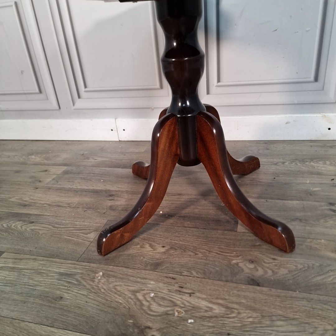 photo buy Vintage Mahogany Occasional Table Shaped Top Tripod Base Lamp Side Antique Style