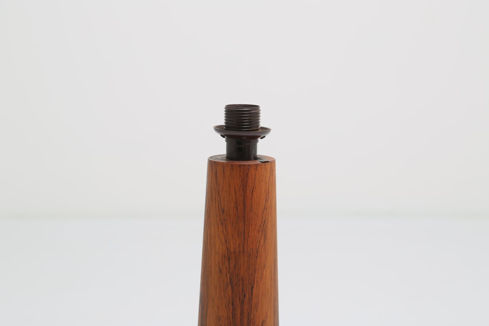 Mid Century Modern Sculptural Tapered Brazilian Rosewood Table Lamp, Denmark, 1960s. photo 550.0