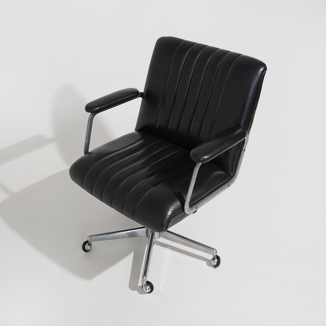 Office Chair By Osvaldo Borsani For Tecno, 1960s photo for sale