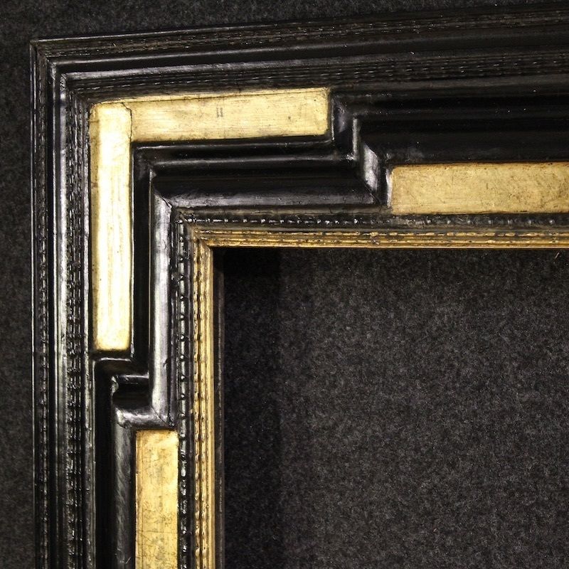 20th Century French Frame In Golden Wood photo 1750.0