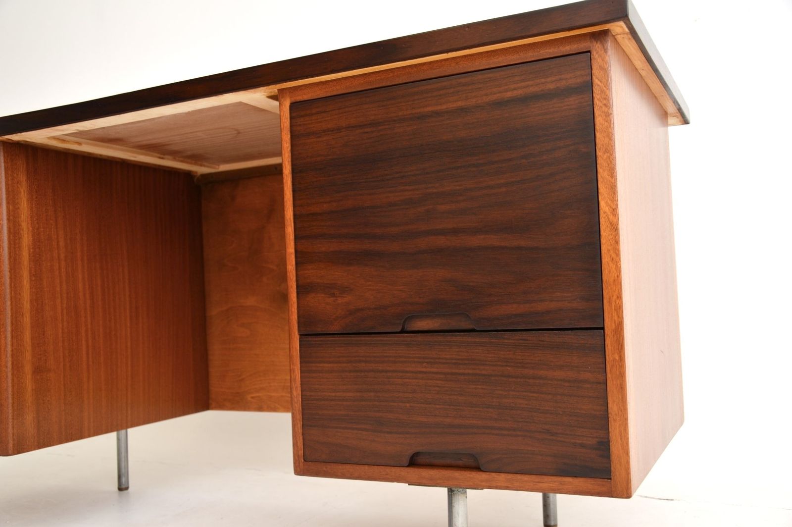 Vintage Hilleplan Desk By Robin Day In Rosewood And Mahogany photo for sale