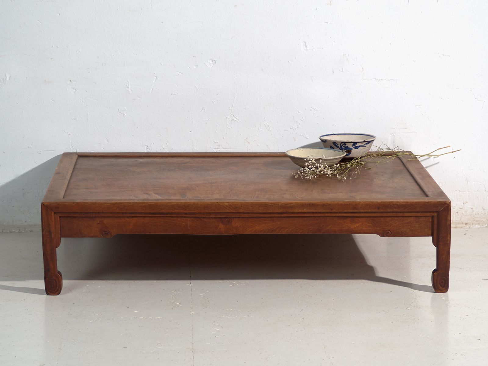 photo furniture Antique Japanese Low Table In Keyaki Wood – Japan, Circa 1900